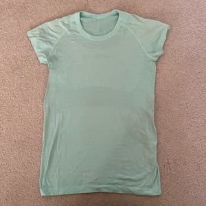 Lululemon Athletica Swiftly Tech Short Sleeve Shirt Size 6 Mint Green